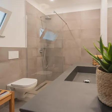 Residenza Maxim With Pool By Rent Апартаменты Нессо