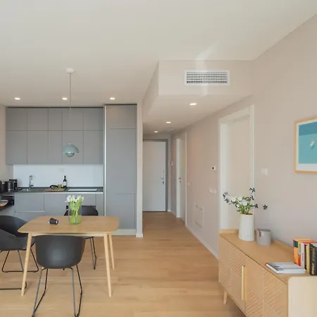 Апартаменты Residenza Maxim With Pool By Rent Нессо