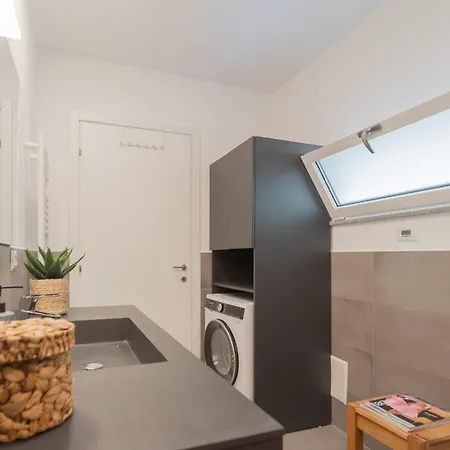 Residenza Maxim With Pool Apartman