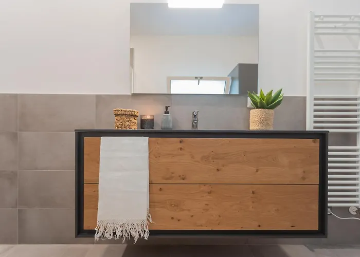 Residenza Maxim With Pool By Rent