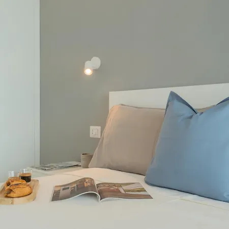 Residenza Maxim With Pool By Rent