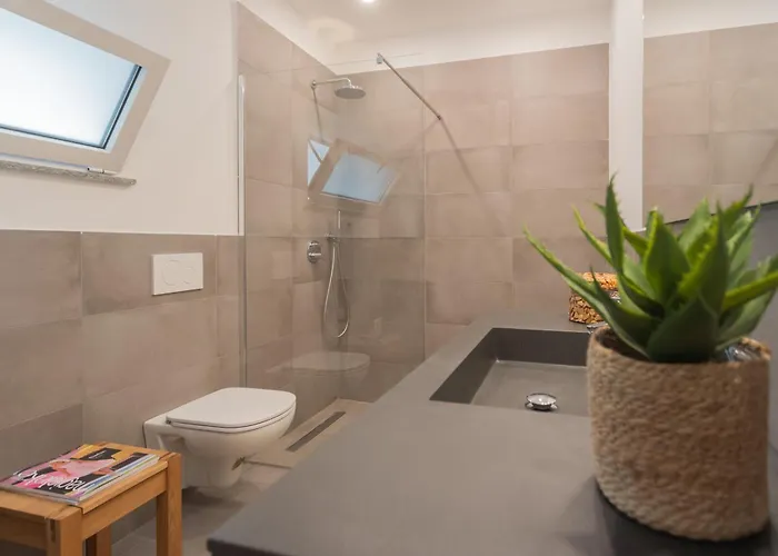 Residenza Maxim With Pool By Rent Apartment Nesso